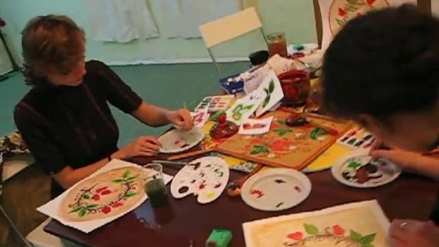 Занятие "Золотофонная Хохлома. Венок". смотреть онлайн