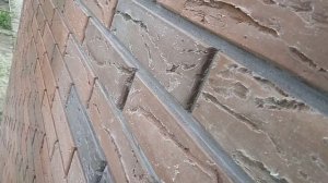 Как отмыть кирпичную кладку от раствора!!!