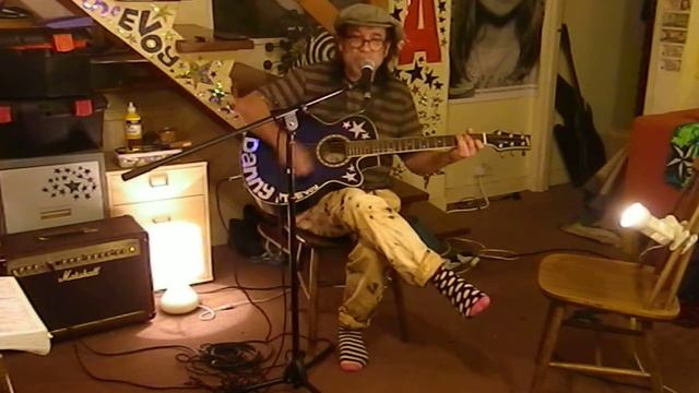 Guns N' Roses - Sweet Child O' Mine - Acoustic Cover - Danny McEvoy смотреть онлайн