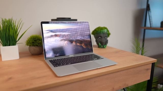 M2 MacBook Air 2022 一 First Look смотреть онлайн