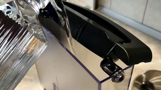 Кавомашина KRUPS Essential EA816570 смотреть онлайн