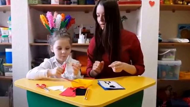 Поделки с детьми - Как сделать необычную открытку на 8 марта смотреть онлайн