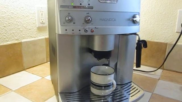 DeLonghi Magnifica ESAM-3300 4/2018 смотреть онлайн