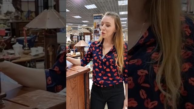 Итальянская дизайнерская шкатулка с часами из состаренного массива с имитацией следов жучка-короеда смотреть онлайн