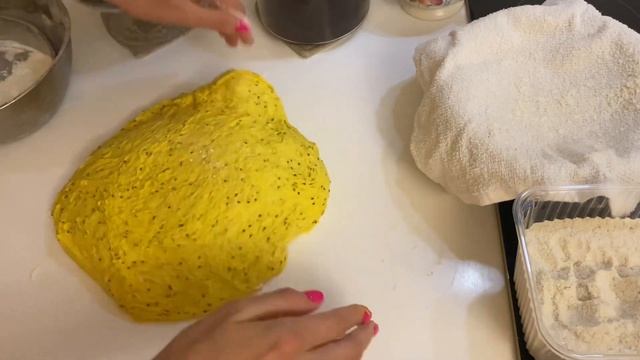 Хлеб на закваске с куркумой и семенами чиа?