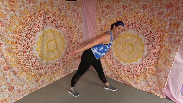 25 Days of Circuit Training - Day 5 Mind Body Circuit - Yoga - Pilates - Barre - Low Impact смотреть онлайн