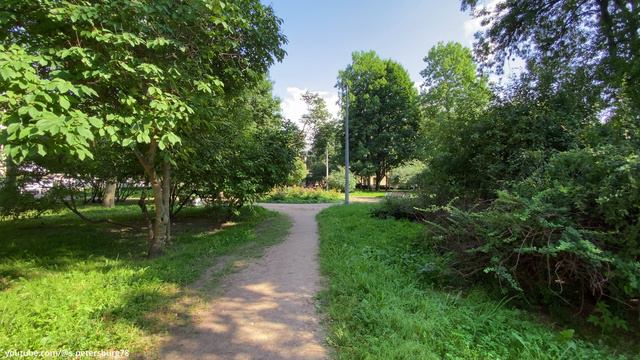 Сад Фонтанчик на пр. Обуховской Обороны