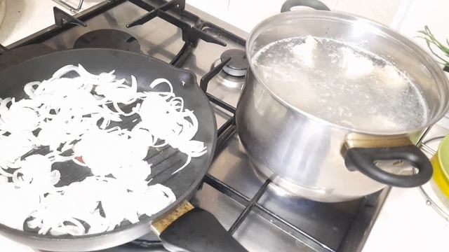 ЧЕРВОНИЙ БОРЩ зі Свинячими Реберцями | СПРАВЖНІЙ Український Борщ