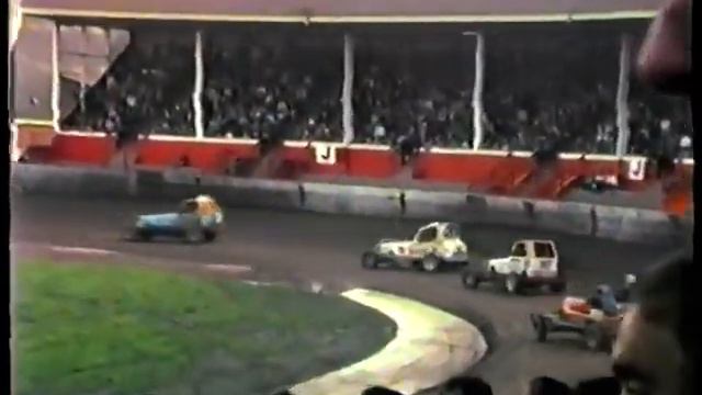 Arthur Gibson 357 at Belle Vue Hyde Rd 1986 смотреть онлайн