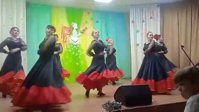 гр.Карамель танец Испанский смотреть онлайн