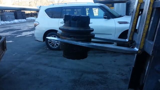 Бортовые редукторы хода с гидромотором Hyundai R300LC-9S, отправляем в г. Томск смотреть онлайн
