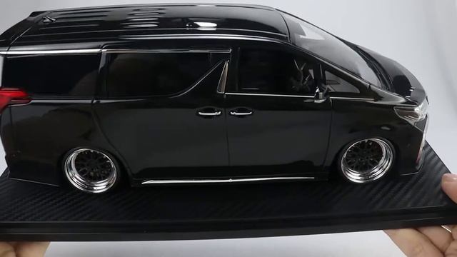 Ignition Model 1/18 Toyota Alphard (H30W) Executive Lounge S Black (IG2432) resin car model смотреть онлайн