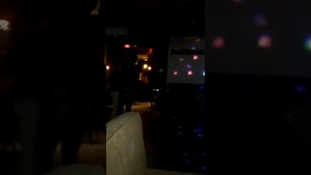 Дамир Серазутдинов и Мария Табачникова-Медляк(Кавер Mr.Credo),(Караоке-бар"Scrooge") смотреть онлайн