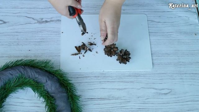 DIY НОВОГОДНИЙ ВЕНОК на дверь. Своими руками. NEW YEAR WREATH on the door. With your own hands смотреть онлайн
