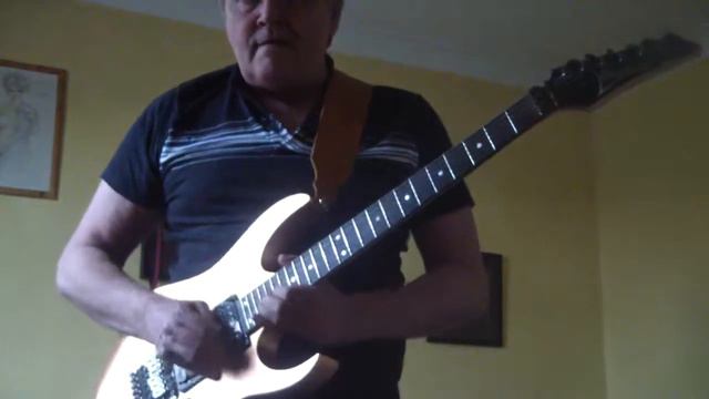 Chromatic doodles in B flat with my trusty Ibanez RG470 смотреть онлайн