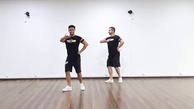 BÉSAME - DAVID BISBAL & JUAN MAGÁN - FLAMENCO | Z´DANCERS (Coreografia Zumba® Dance Vídeo) смотреть онлайн