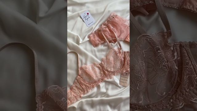 Красивейший балконет с золотой ниточкой ? лучшее для тебя ✨ заказать можно в Инст: lingerie_lemary смотреть онлайн