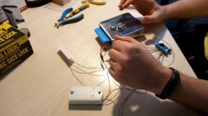 Настройка времени открытия двери для электромеханических замков (контроллер z-5r)