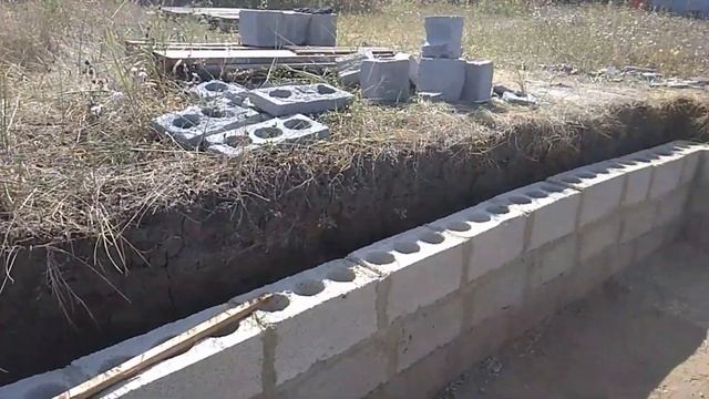 Теплица термос Кладка стен 6 день