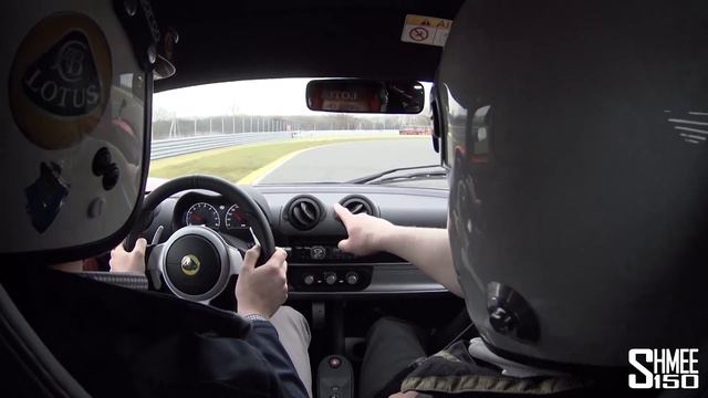 Learning to Drift with the Lotus Driving Academy смотреть онлайн