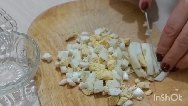 Салат "Оливье" классический с колбасой. Самый простой рецепт. Новогодний салат. смотреть онлайн