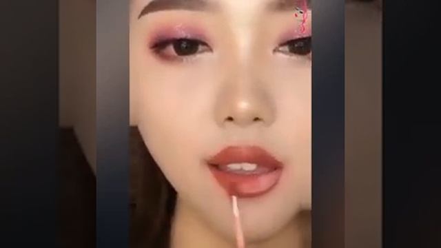 Как получить корейские градиентные губы для начинающих ♥ Уроки и советы по помаде | Уловки красоты смотреть онлайн