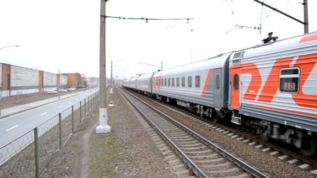 Электровоз ЭП2к-155 с пассажирским смотреть онлайн