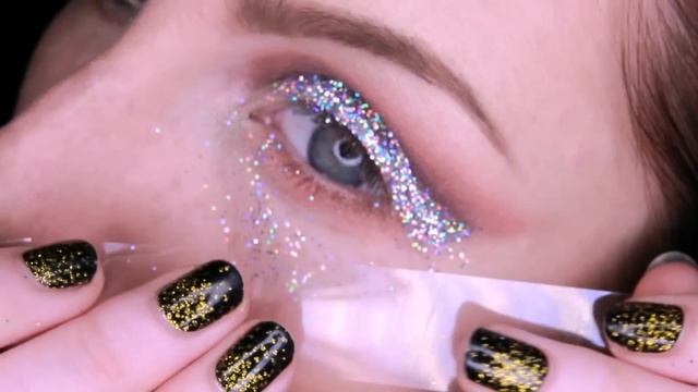 QUICK TIP: HOW TO APPLY MAKEUP GLITTER смотреть онлайн