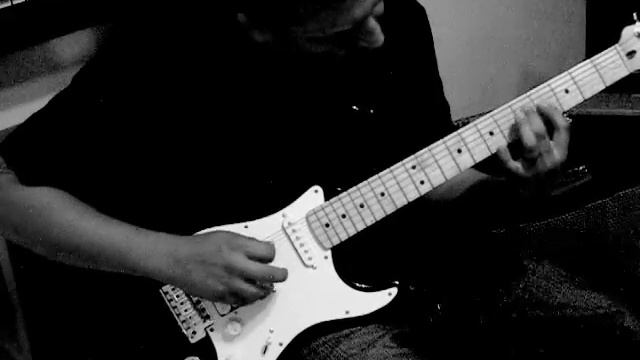 fender strat HSS with dragonfire setup demo front and middle pu смотреть онлайн