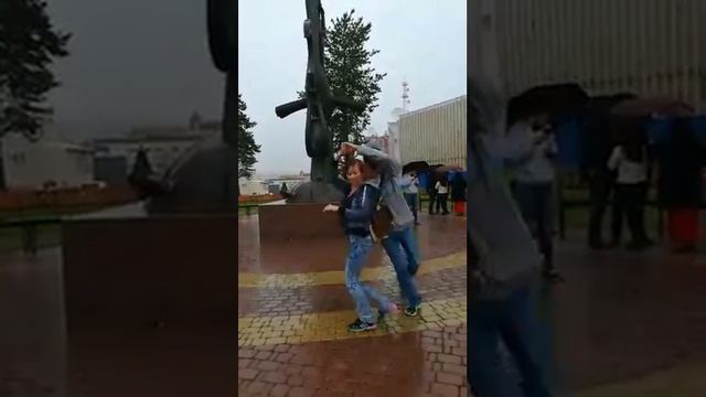 Сальса под дождем))) смотреть онлайн