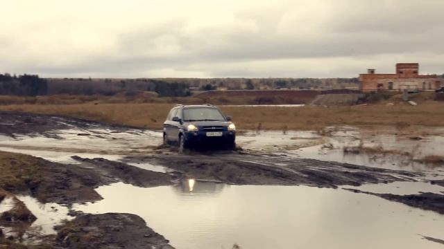 Hyundai Tucson, туссан, грязь и большая лужа Offroad