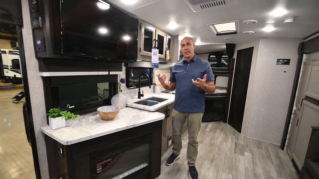 Bunks + Murphy Bed! | The all-new 2023 Jayco White Hawk 25MBH смотреть онлайн
