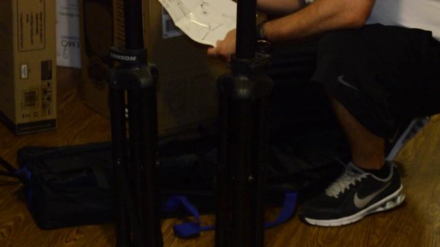 Samson SP50P Speaker Stands (Unboxing & Quick Look) смотреть онлайн
