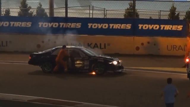Загорелся автомобиль Дайго Сайто Daigo Saito Toyota Mark II Пожар на RDS GP 2018 Сочи смотреть онлайн