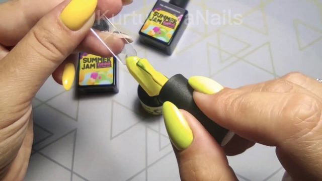 Гель-лак неоновый с Wildberries, который обхаяли в ВК?