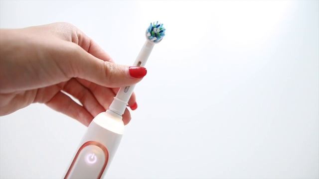 Yvonne test de Oral-B Genius elektrische tandenborstel - Life of Yvonne - MediaMarkt смотреть онлайн