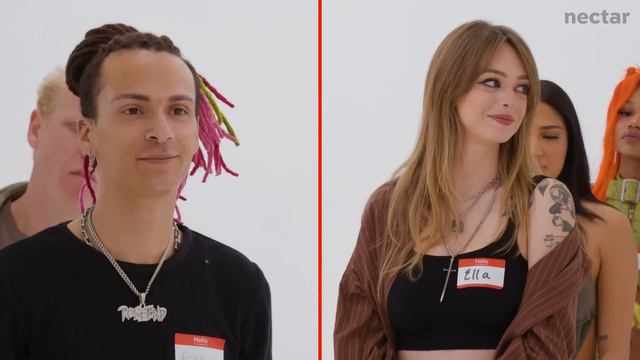 50 strangers swipe on each other | vs 1 смотреть онлайн