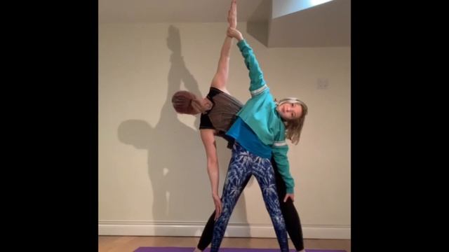 #RecFromHome - Mother & Daughter Yoga #2 смотреть онлайн