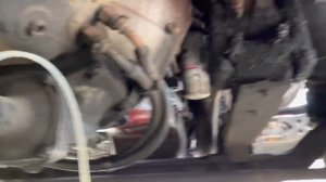 Volvo VNL  clutch bleed.Сцепление прокачать. Волво трак.