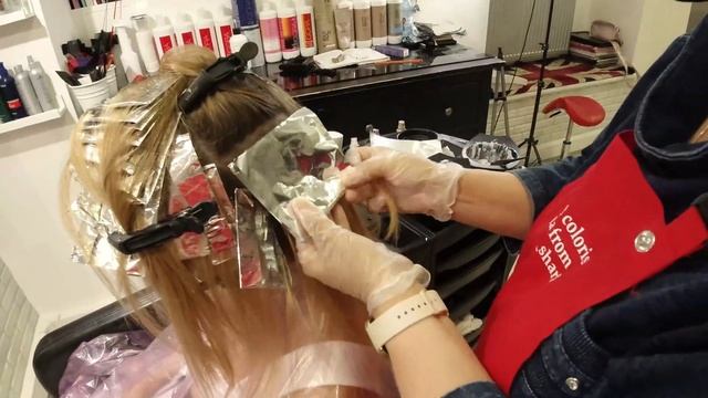 Красим отросшие корни с растяжкой. смотреть онлайн