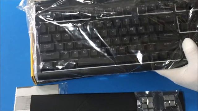 Corsair Strafe white glove unboxing смотреть онлайн