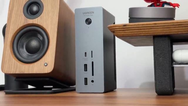Building the Ultimate Small Room Gaming Setup смотреть онлайн
