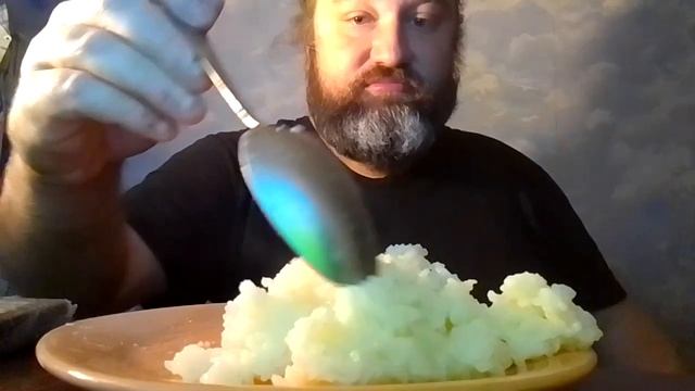 Ем рис, выращенный на свалке. Очень вкусно. Мукбанг Обжор Еда на камеру под мультик Мимимишки