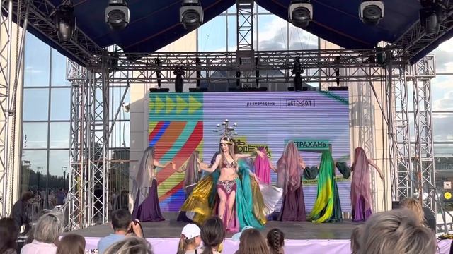 День молодежи ансамбль «Камелия» Астрахань «Во дворце Шахерезады» смотреть онлайн