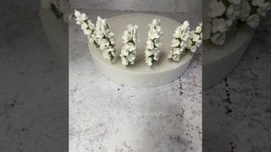 Веточка с мелкоцветами из зефира?