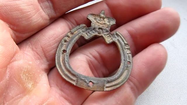 Знак 132-го пехотного Бендерского полка (для нижних чинов) смотреть онлайн