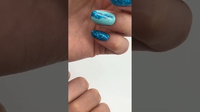 Маникюр с изюминкой ?#диброваелена #гельлак #маникюр #маникюрмосква #ногти #маникюрмосква смотреть онлайн