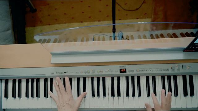 Bohemian Rhapsody with Yamaha P-140 Piano смотреть онлайн