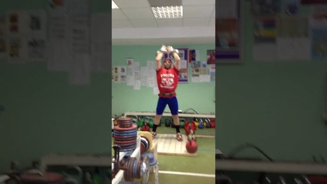 Толчок гирь 20+20кг.=71+69 раз- прикидка?! смотреть онлайн
