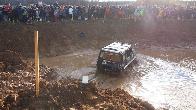 КТО же ЛУЧШЕ? КАМАЗ 6x6 против УРАЛ 43260, ГАЗ ЕГЕРЬ, ЗИЛ 131 на бездорожье смотреть онлайн